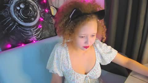 Snapshot of senya_sol chatting on May 6, 10:26 pm senya_sol online show from May 6, 10:26 pm