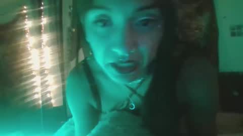 Snapshot of sequoia8888 chatting on January 5, 8:11 am sequoia8888 online show from January 5, 8:11 am