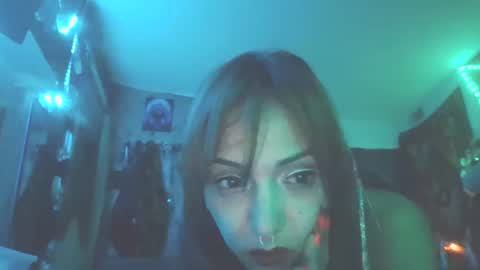 Snapshot of sequoia8888 chatting on February 20, 7:23 am sequoia8888 online show from February 20, 7:23 am