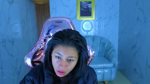 serabella_s online show from February 3, 12:43 pm