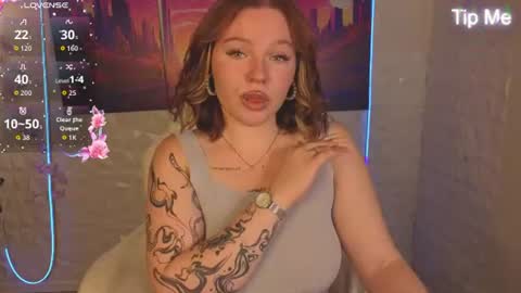 Lisa and Mona online show from July 10, 1:21 am