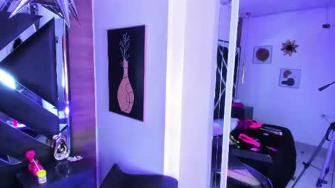 seraphine_nyx online show from July 12, 10:39 am