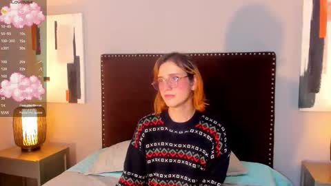 Seraphine star online show from February 1, 11:09 am