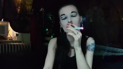 Snapshot of seraphinmunster chatting on May 16, 10:30 pm Seraphin Munster online show from May 16, 10:30 pm