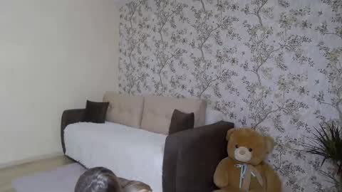 serayarose_ online show from December 15, 7:29 pm