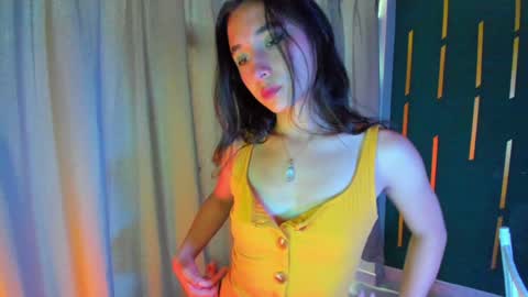 Snapshot of sereia_7777 chatting on December 4, 9:35 pm sereia_7777 online show from December 4, 9:35 pm