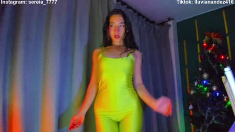 Snapshot of sereia_7777 chatting on December 11, 1:37 am sereia_7777 online show from December 11, 1:37 am