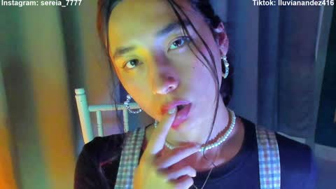 Snapshot of sereia_7777 chatting on December 20, 11:58 pm sereia_7777 online show from December 20, 11:58 pm
