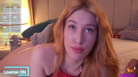 Snapshot of serena_bennet chatting on January 26, 2:14 am Serena online show from January 26, 2:14 am