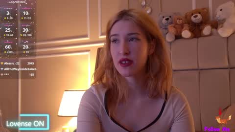 Snapshot of serena_bennet chatting on February 3, 1:41 am Serena online show from February 3, 1:41 am