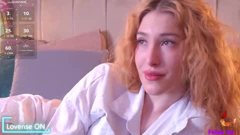 Snapshot of serena_bennet chatting on February 13, 8:13 pm Serena online show from February 13, 8:13 pm