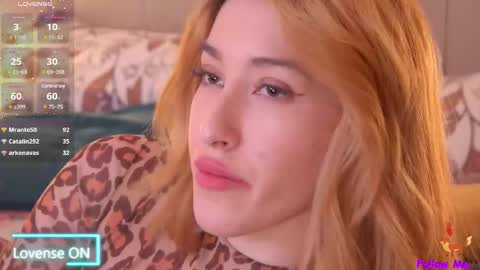 Snapshot of serena_bennet chatting on February 25, 11:44 pm Serena online show from February 25, 11:44 pm