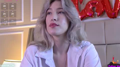 Snapshot of serena_bennet chatting on October 5, 1:09 pm Serena online show from October 5, 1:09 pm