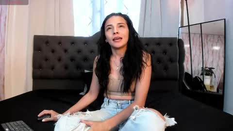 serena_garcia online show from October 3, 8:50 pm