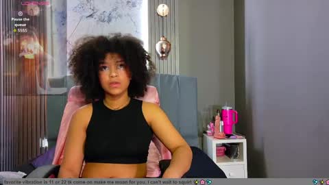  Serena online show from June 5, 12:11 pm