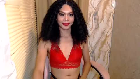 Snapshot of serenamarqueza chatting on July 24, 6:17 pm Sam online show from July 24, 6:17 pm