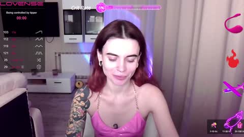 serenamilss online show from December 27, 7:03 pm