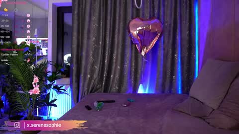 Serene Sophiex online show from January 14, 4:25 am