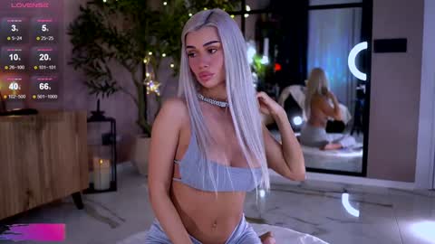 Serene Sophiex online show from February 26, 10:53 pm