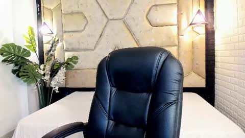Serene online show from June 9, 12:28 pm