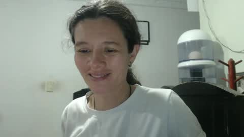sereneclarks_ online show from January 2, 2:54 am