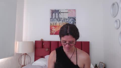 sereneclarks_ online show from January 27, 3:28 pm