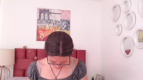 sereneclarks_ online show from January 28, 6:39 pm