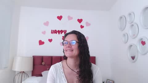 sereneclarks_ online show from February 25, 12:45 pm
