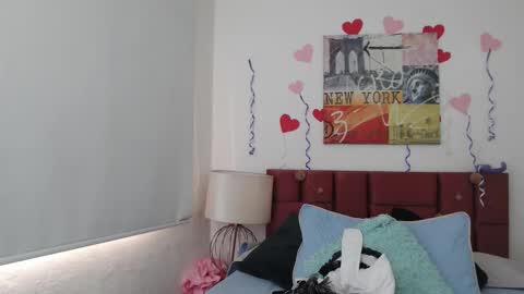 sereneclarks_ online show from September 11, 12:27 pm