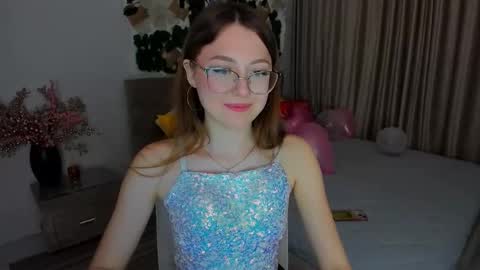 Ophelia online show from February 17, 4:26 pm