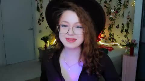 Ophelia online show from March 5, 4:47 pm