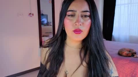 Serenna Cruz online show from April 29, 9:32 pm
