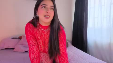 Serenna Cruz online show from June 16, 8:22 pm