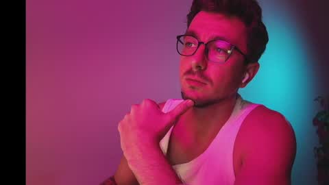 Snapshot of sergeypohane chatting on March 30, 5:47 pm dormking online show from March 30, 5:47 pm