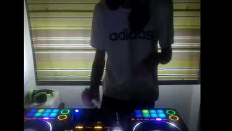 Dj Notorious aka bionik hand online show from September 16, 6:09 pm