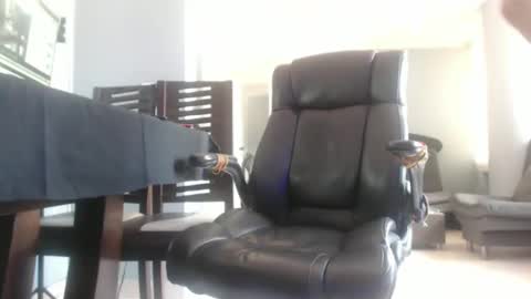 Snapshot of serioyhetero19 chatting on January 10, 7:32 pm hetero serio discreto online show from January 10, 7:32 pm