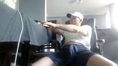 Snapshot of serioyhetero19 chatting on January 13, 10:24 pm hetero serio discreto online show from January 13, 10:24 pm
