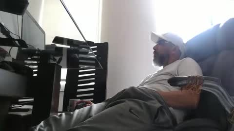 hetero serio discreto online show from October 16, 6:31 pm