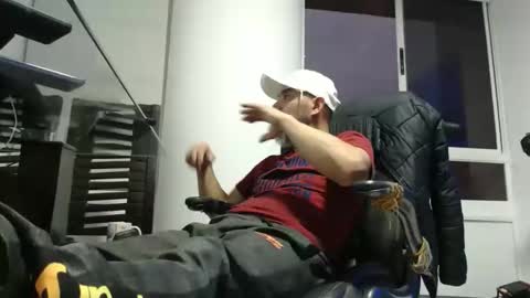 hetero serio discreto online show from October 17, 10:56 pm