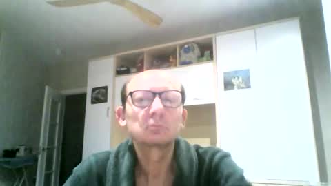 serrano49 online show from September 22, 12:45 am