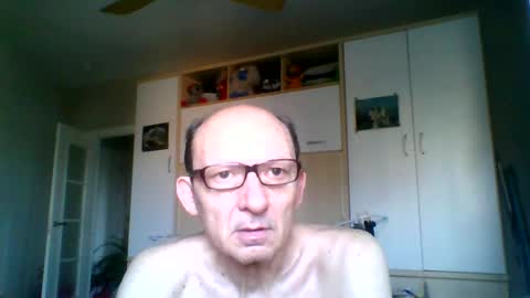 Snapshot of serrano49 chatting on June 20, 6:11 pm serrano49 online show from June 20, 6:11 pm