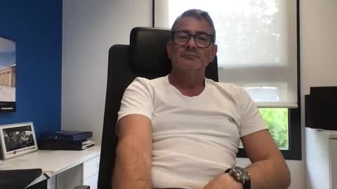 sesamechris92 online show from June 3, 4:12 pm