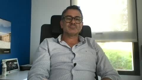 sesamechris92 online show from July 1, 4:07 pm