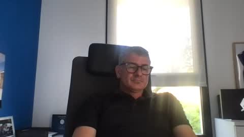 sesamechris92 online show from July 31, 3:22 pm