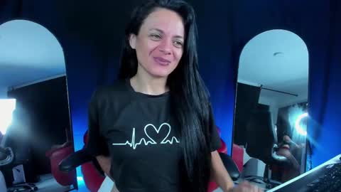 LUCERO online show from October 24, 3:47 am