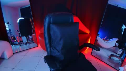 LUCERO online show from February 5, 4:06 am