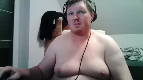 Snapshot of setcuna chatting on December 4, 9:34 pm setcuna online show from December 4, 9:34 pm