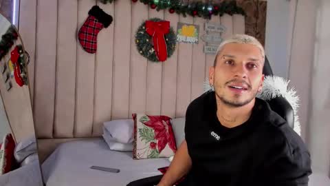 HEY IM SETH online show from December 21, 8:10 pm