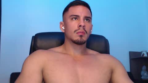 Snapshot of setth_king chatting on January 29, 12:13 pm Setth King online show from January 29, 12:13 pm