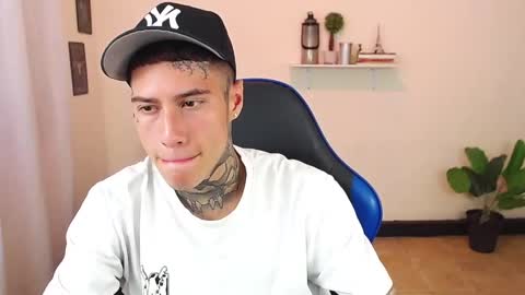 Thomas online show from December 15, 10:03 pm